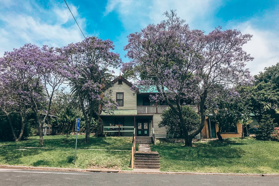 How to get free or cheap accommodation - The 20 best websites for house sitting, house swapping and staying with a local Save Accommodation Free Cheap House Sitting Swapping Homestay