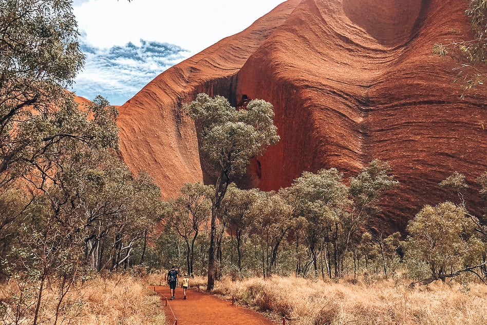 Travel diary #10: The Stuart Highway and Uluru: an epic outback adventure Uluru Ayers Rock Base Walk
