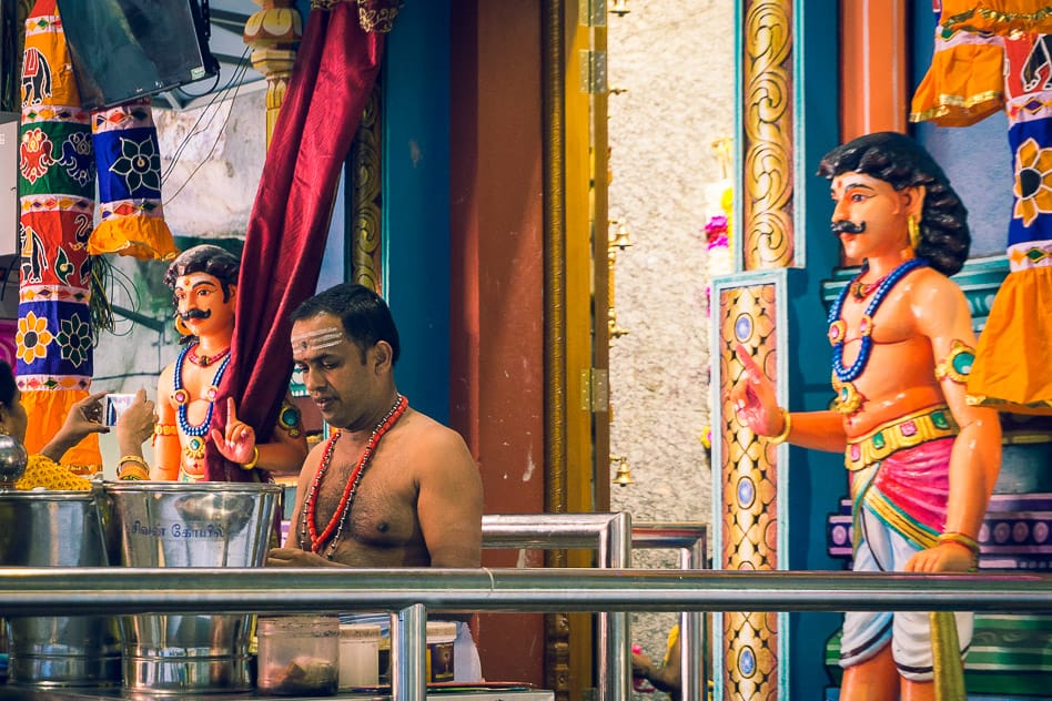 Visiting the Batu Caves near Kuala Lumpur - A complete guide Batu Caves Hindu Priests Kuala Lumpur Malaysia