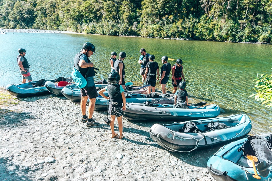 Kayaking down Middle-Earth with Pelorus Eco Adventures Safety Briefing Kayak Trip Pelorus Eco Adventures