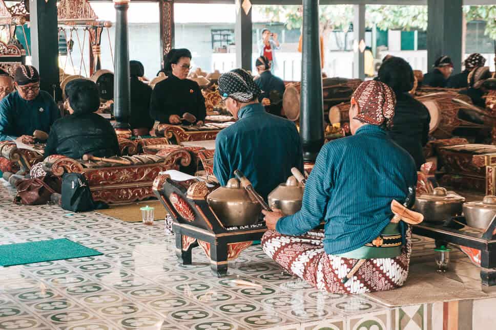 Travel Diary #22: 2 weeks in Java with our kids Traditional Ceremony at the Kraton in Yogyakarta