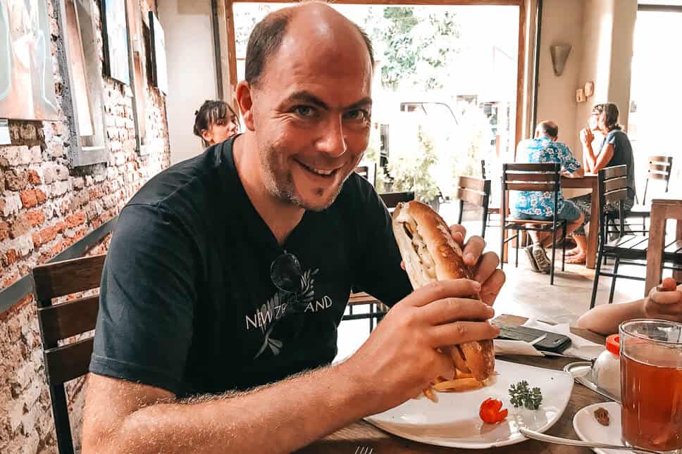Travel Diary #22: 2 weeks in Java with our kids Eating Broodje Smos in Via Via Restaurant in Yogyakarta