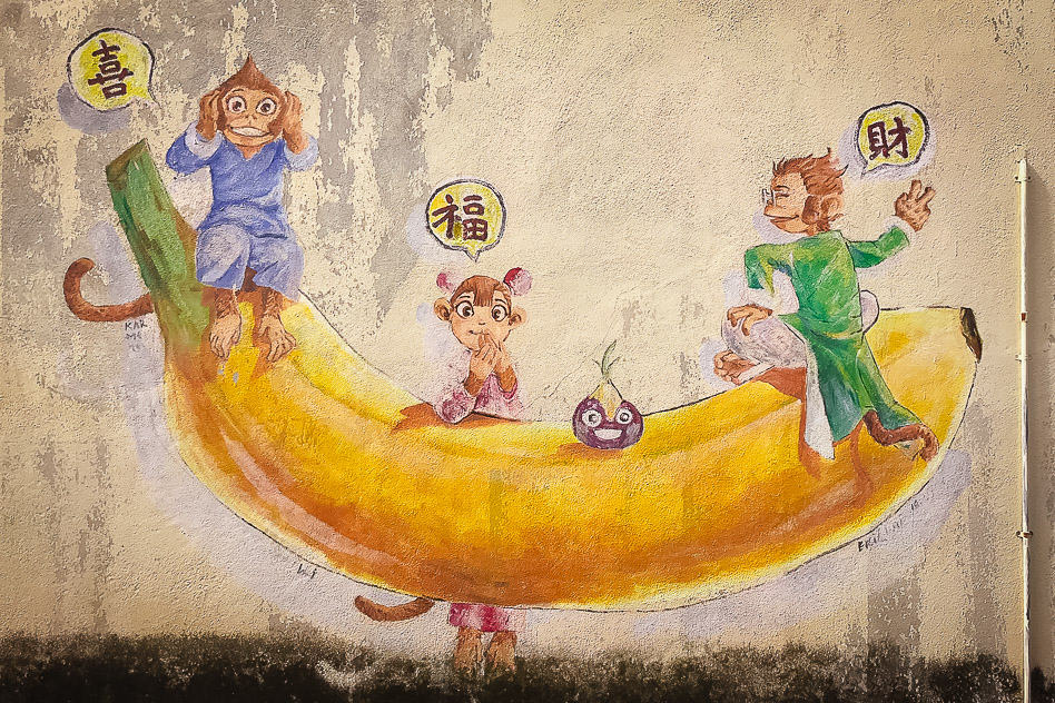 Ontdek de prachtige street art in Maleisië Ipoh Banana Street Art Monkeys Malaysia