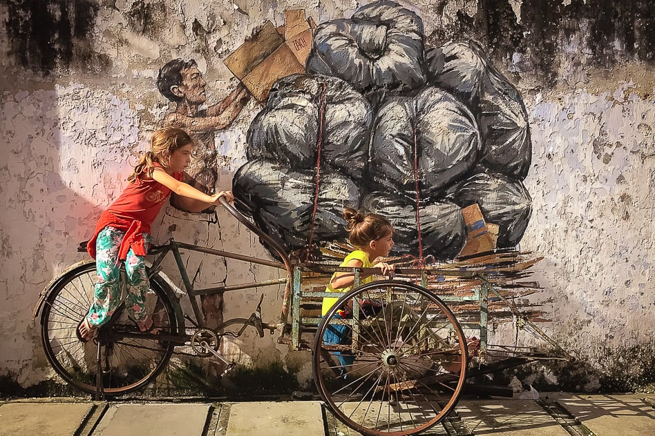 Ontdek de prachtige street art in Maleisië Ipoh Street Art Garbage Malaysia