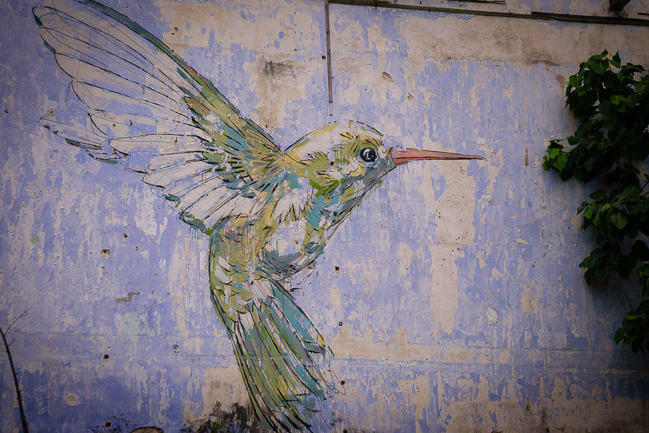 Ontdek de prachtige street art in Maleisië Ipoh Street Art Malaysia Hummingbird Famous