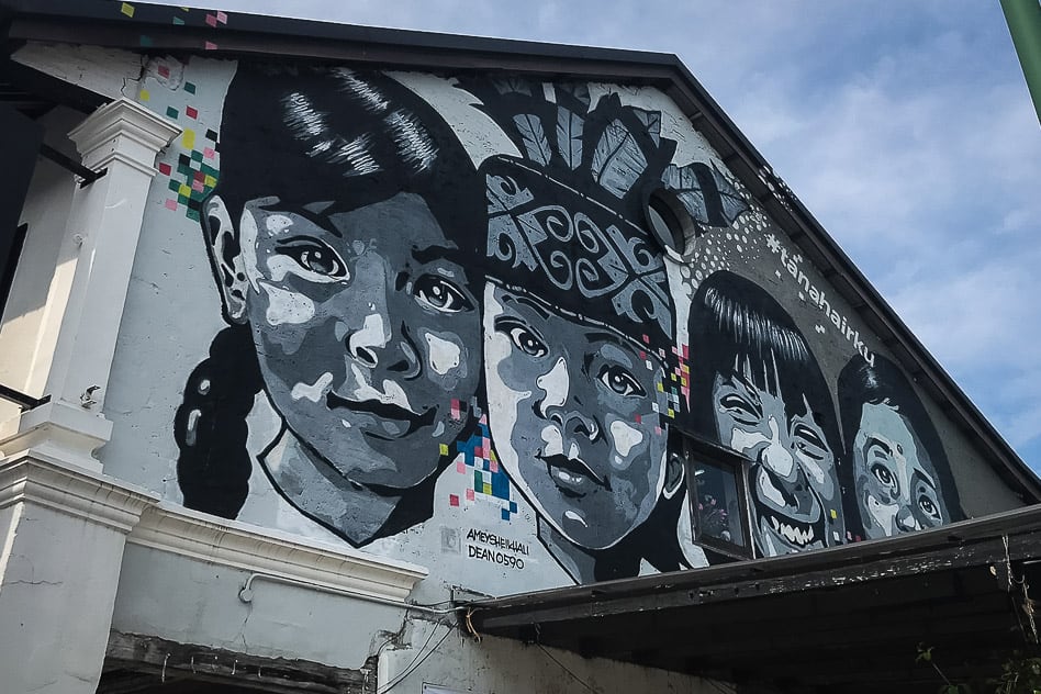 Ontdek de prachtige street art in Maleisië Street Art In Malaysia Kuching Black And White