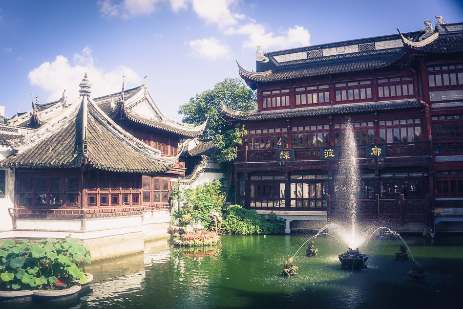 How to visit Shanghai on a budget Free experience Shanghai Yuyuan Garden Budget