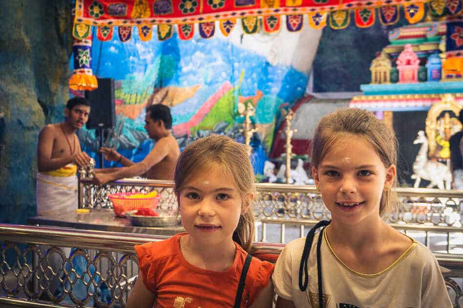 Reisdagboek #2: Op verkenning in Kuala Lumpur Batu Caves Hindu Kuala Lumpur Kids