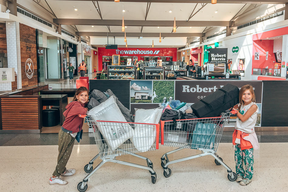 Reisdagboek #15: Nieuw-Zeeland, het Zuidereiland deel 1 Camping Family Tent Warehouse Road Trip New Zeeland Budget