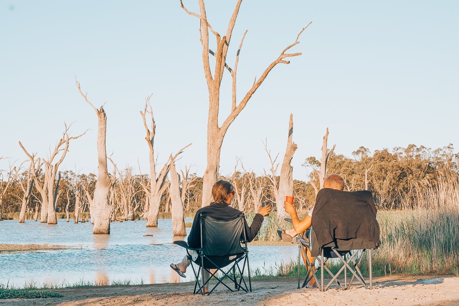 Reisdagboek #11: Van het platteland tot de Great Ocean Road Sunset Camping Murray River Wine Relax