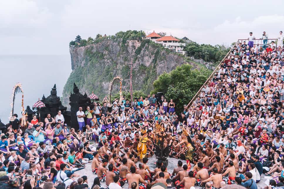 De ideale rondreis in Bali met kinderen + tips Uluwatu Temple Kecak Dance