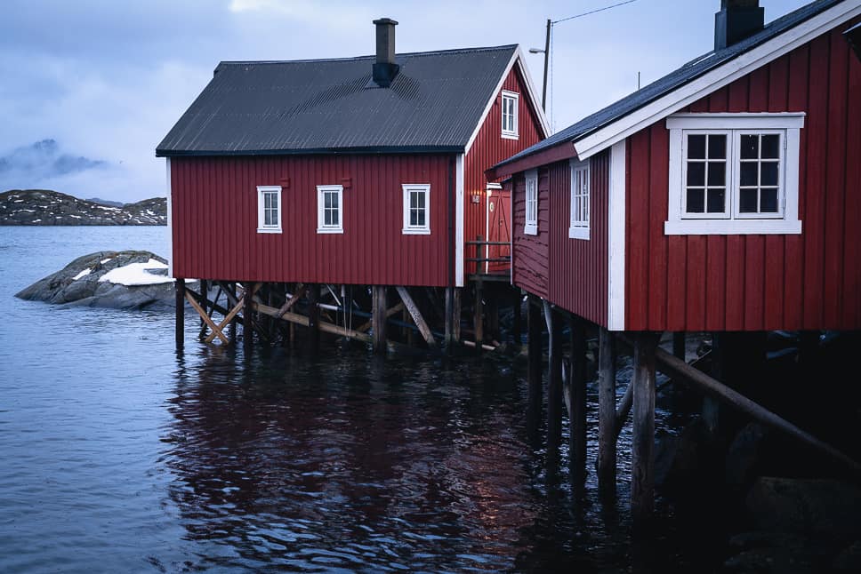 Svinøya Rorbuer op de Lofoten eilanden: review van een prachtige plaats om te overnachten in de Lofoten! Svinøya Rorbuer vissershuisjes Lofoten
