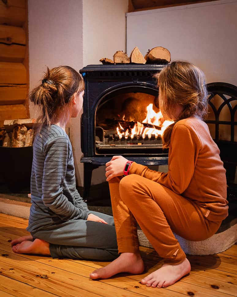 What to wear in Iceland in winter: the best clothing for Iceland from October to April what to wear in iceland in winter