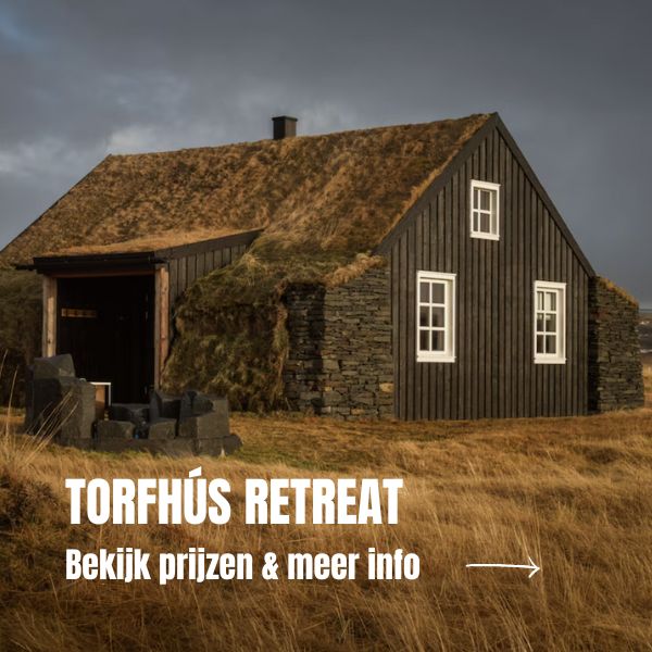 Unieke accommodaties in IJsland: 10 bijzondere verblijven in IJsland Uniek verblijven in IJsland in turf huis Torfhús retreat