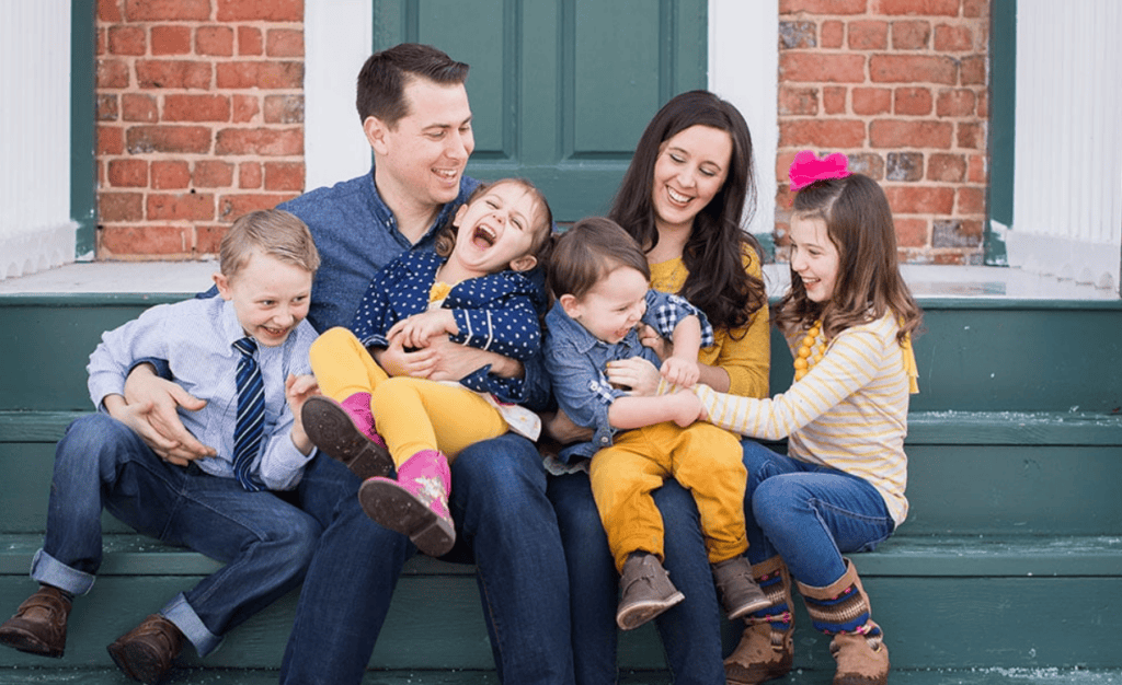 40 amazing family travel blogs to follow in 2026 Image 1024x626
