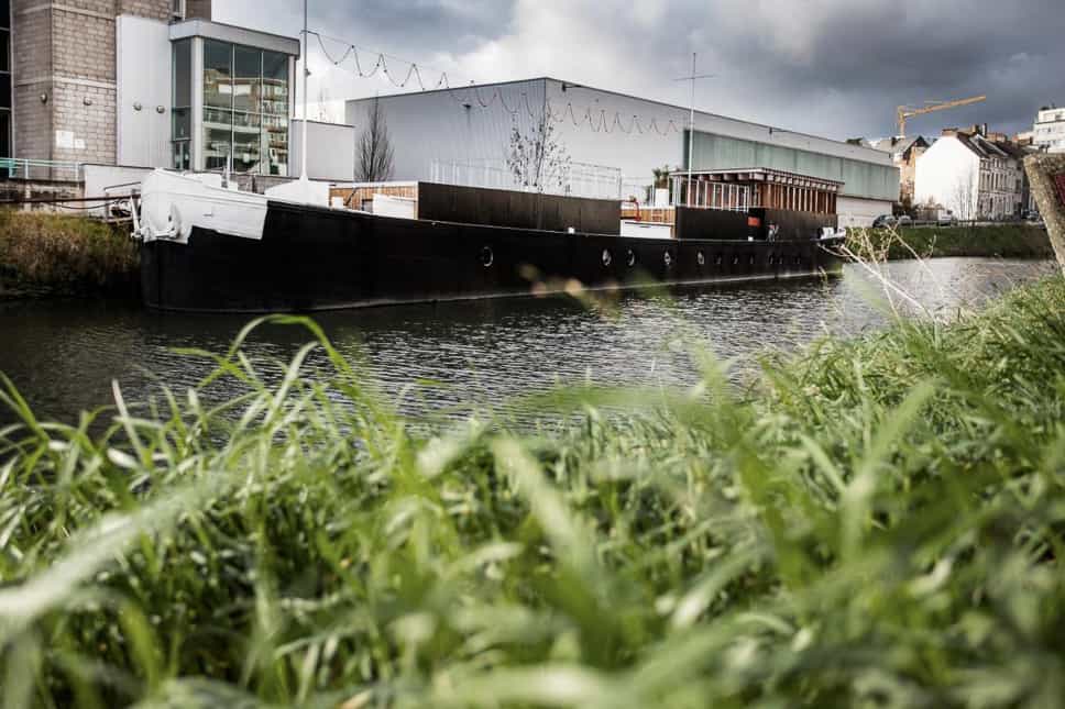 Origineel Overnachten In Belgie Juno Boot Op Het Water