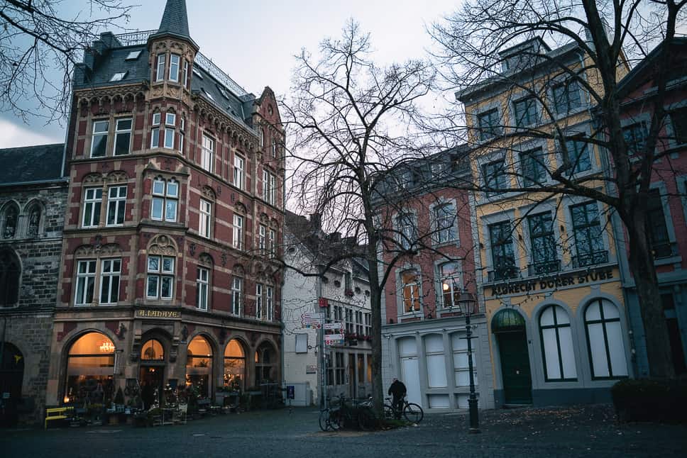 Aken Bezienswaardigheden