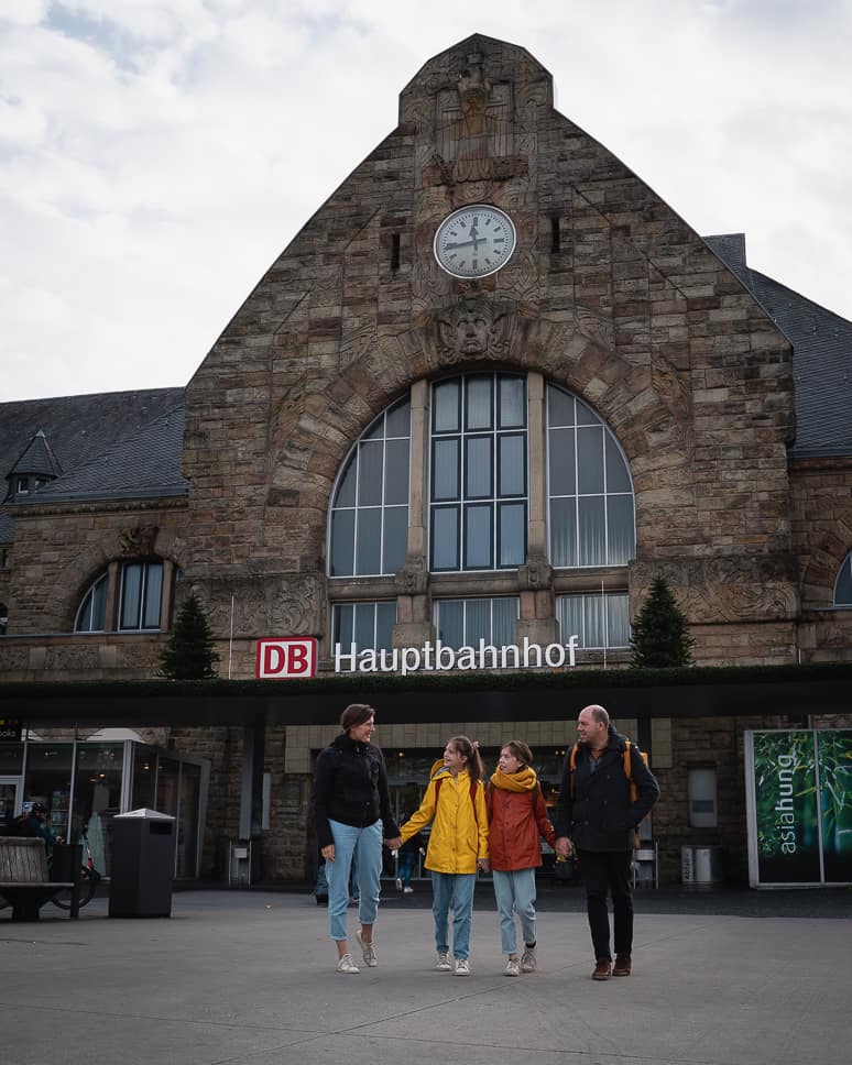 The perfect city trip to Aachen in Germany. Family station Aachen City Trip
