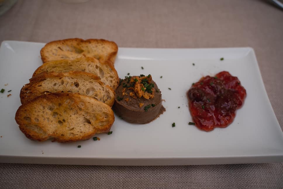 Sierra de Aracena y Picos de Aroche Natural Park in Spanje Hotel Essentia Restaurant Aracena Local Food