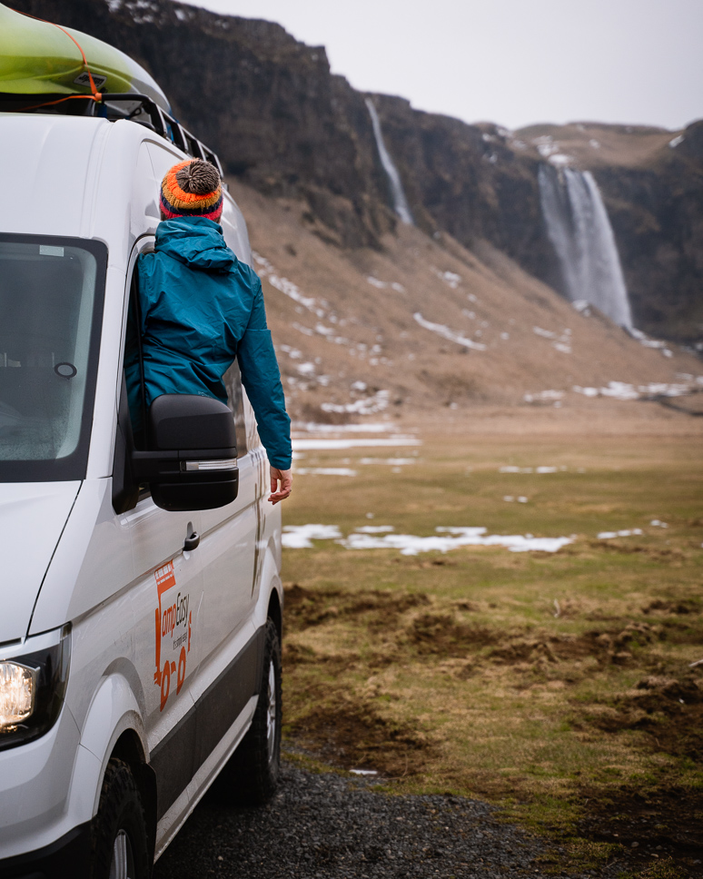 15 best and most impressive things to do in Iceland camping at the Seljalandsfoss waterfall in south island with campeasy