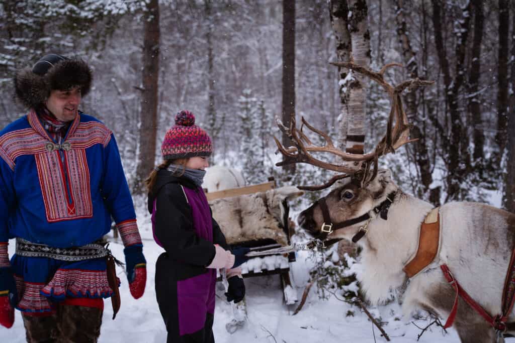 De top 20 bezienswaardigheden Noorwegen: ontdek de mooiste plekken Sorrisniva The Global Wizards Sami Reindeer Experience 7 1024x683