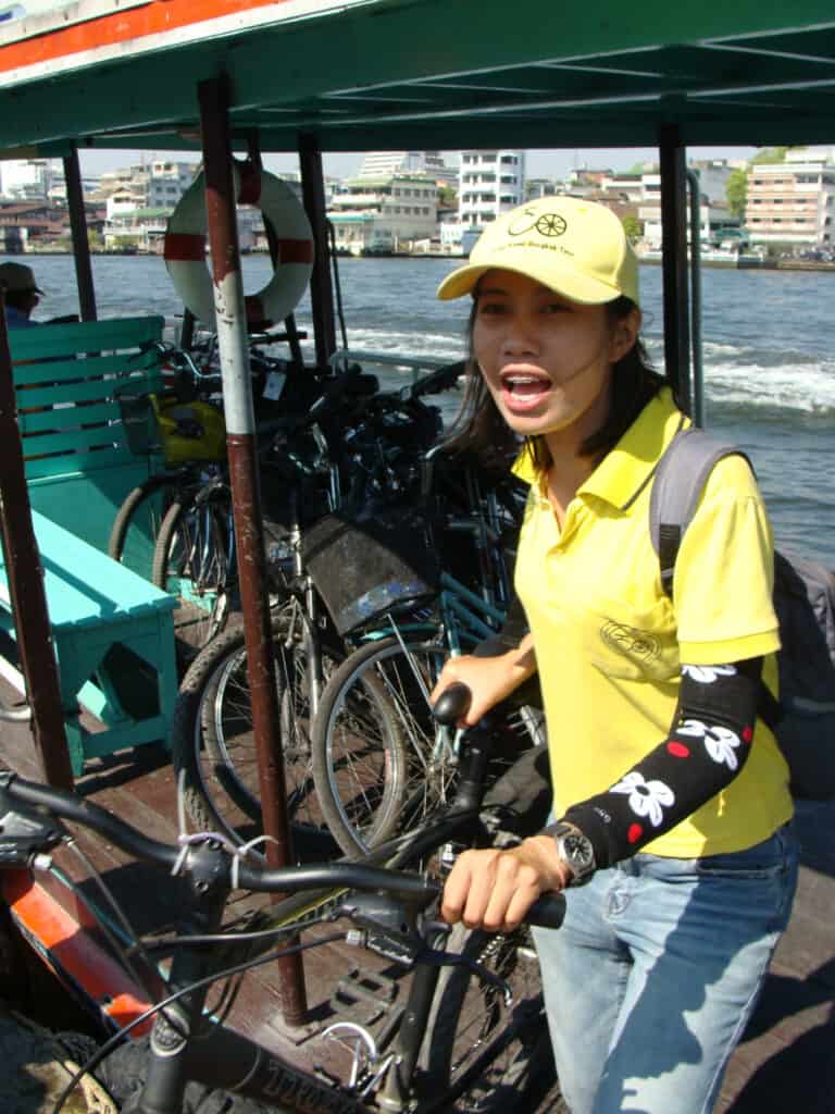 12x What to do in Bangkok Co Van Kessel Wattedoeninbangkok3 768x1024