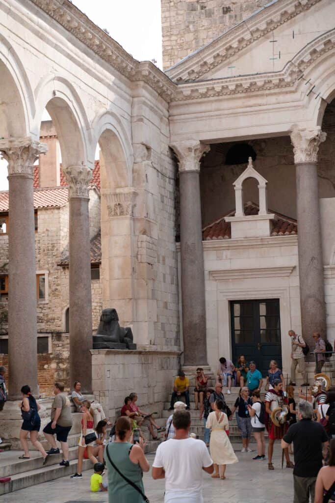 7 dagen Kroatië rondreis: Ontdek Kroatië in één week Split Croatia Itinerary 2 1 683x1024