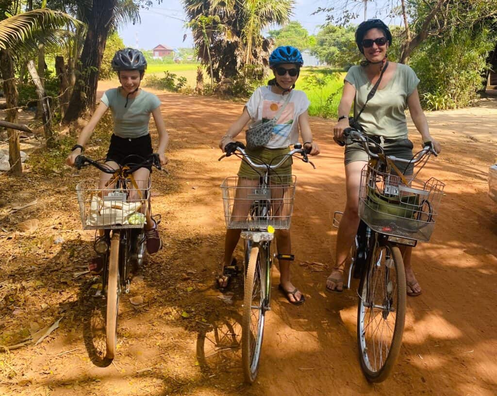 Wat te doen in Siem Reap, Cambodja Fietsen Op Het Platteland Siem Reap 1024x816