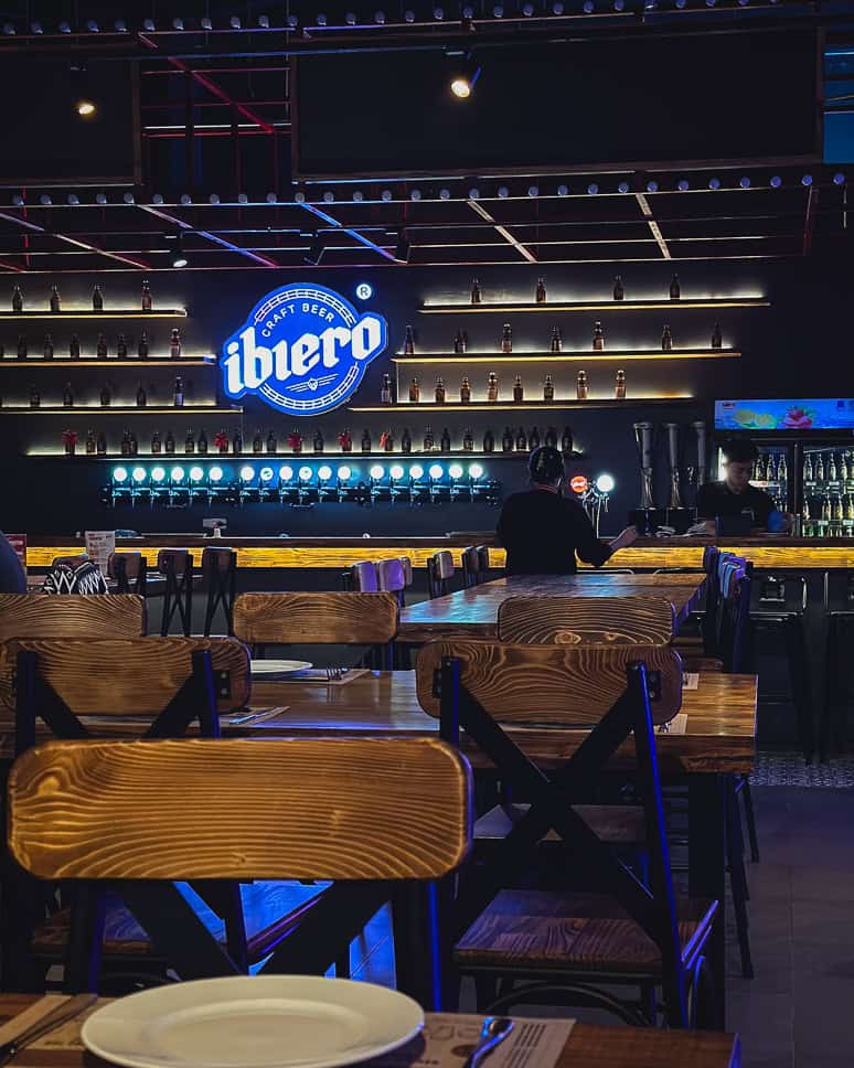 Hanoi bezienswaardigheden: Wat te doen in Hanoi (+ 3 dagen reisroute) Beste bier cafe Hanoi Vietnam