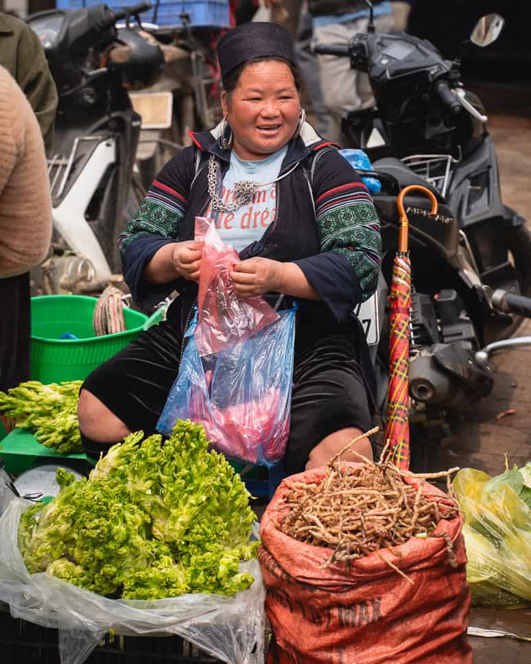 Vietnam bezienswaardigheden: De ultieme Vietnam bucket list Must do in Vietnam noorden lokale markt minderheden