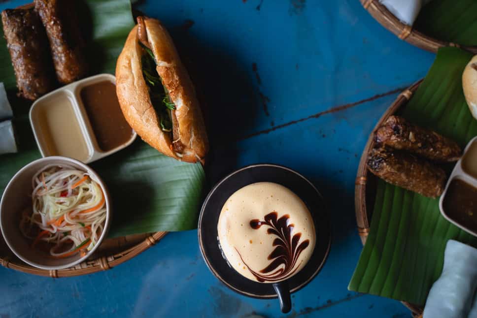 Vietnam bezienswaardigheden: De ultieme Vietnam bucket list Vietnam hoogtepunten egg coffee Hanoi