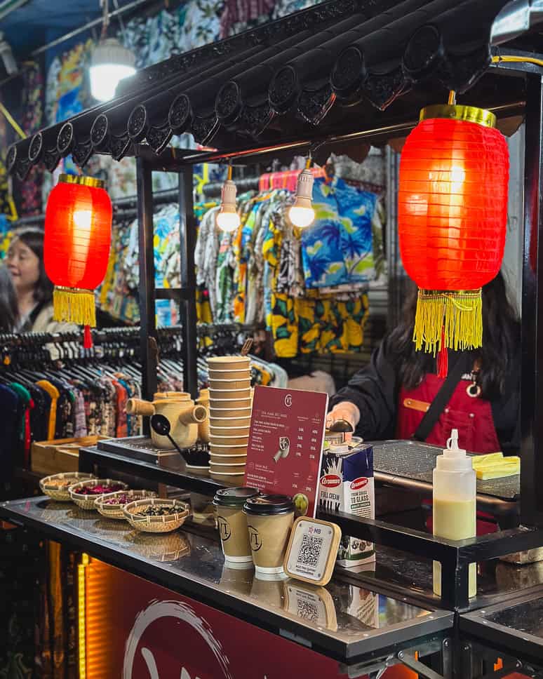 Hanoi bezienswaardigheden: Wat te doen in Hanoi (+ 3 dagen reisroute) Street food Hanoi Night Market