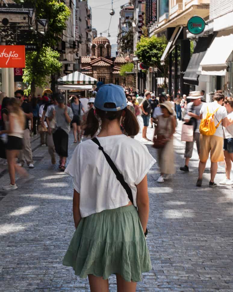 Discover what to do in Athens + the nicest neighborhoods Shopping Athens Ermou Monastiraki
