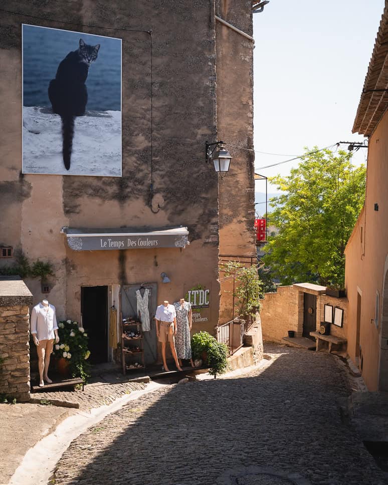 20x the best things to do in Provence, France Most beautiful village Provence Gordes