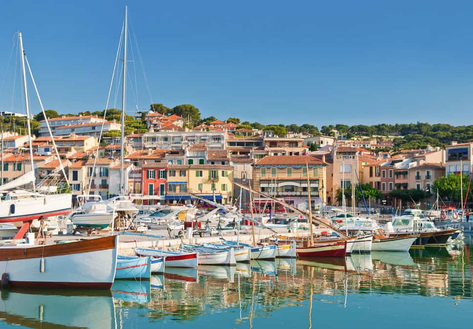 20x the best things to do in Provence, France Provence Highlights Cassis Mediterranean Sea