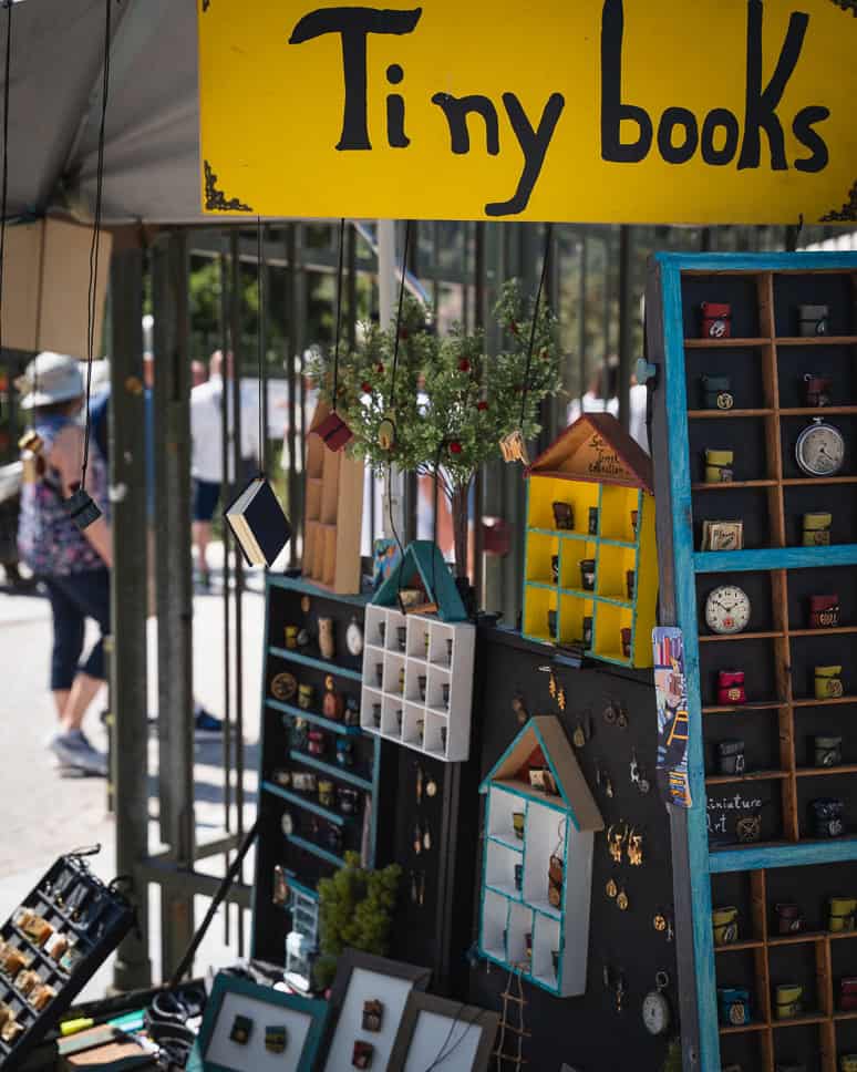 Discover what to do in Athens + the nicest neighborhoods Shopping Athens Monastiraki