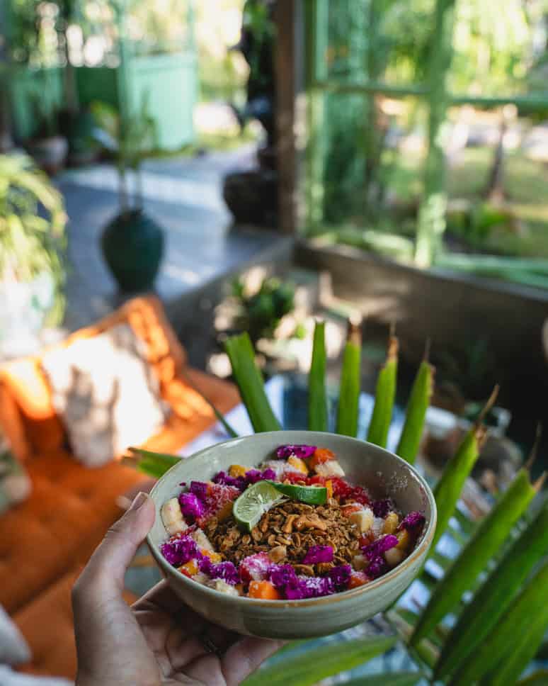 14x Wat te doen in Amed in Bali: heerlijk snorkelen en zwarte lavastranden Beste restaurants Amed Rimba Cafe