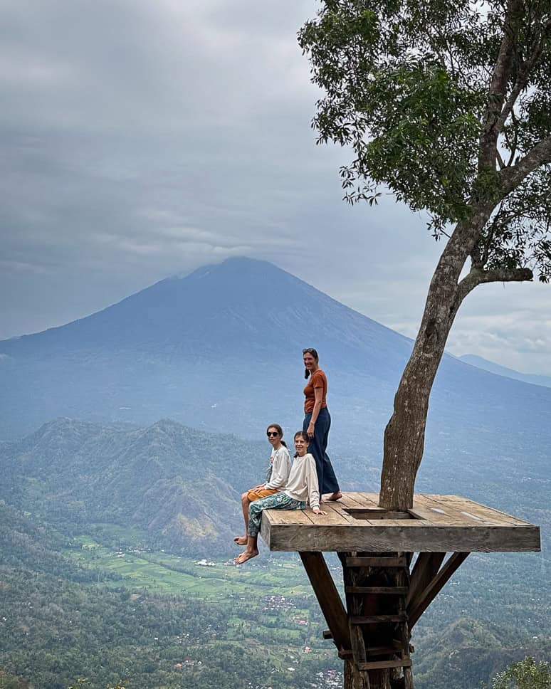 14x Wat te doen in Amed in Bali: heerlijk snorkelen en zwarte lavastranden Amed wat te doen Lahangan Sweet Viewpoint Mount Agung