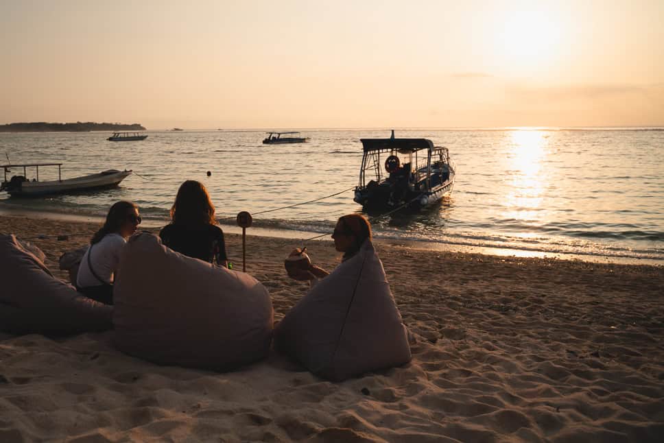 Wat te doen op Nusa Lembongan en Nusa Ceningan: onze beste tips Zonsondergang Jungutbatu Beach Ohana Beach Club Nusa lembongan