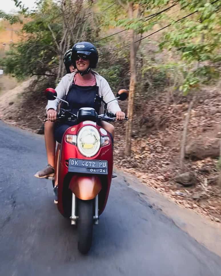 14x Wat te doen in Amed in Bali: heerlijk snorkelen en zwarte lavastranden Met een scooter Amed en Oost Bali ontdekken