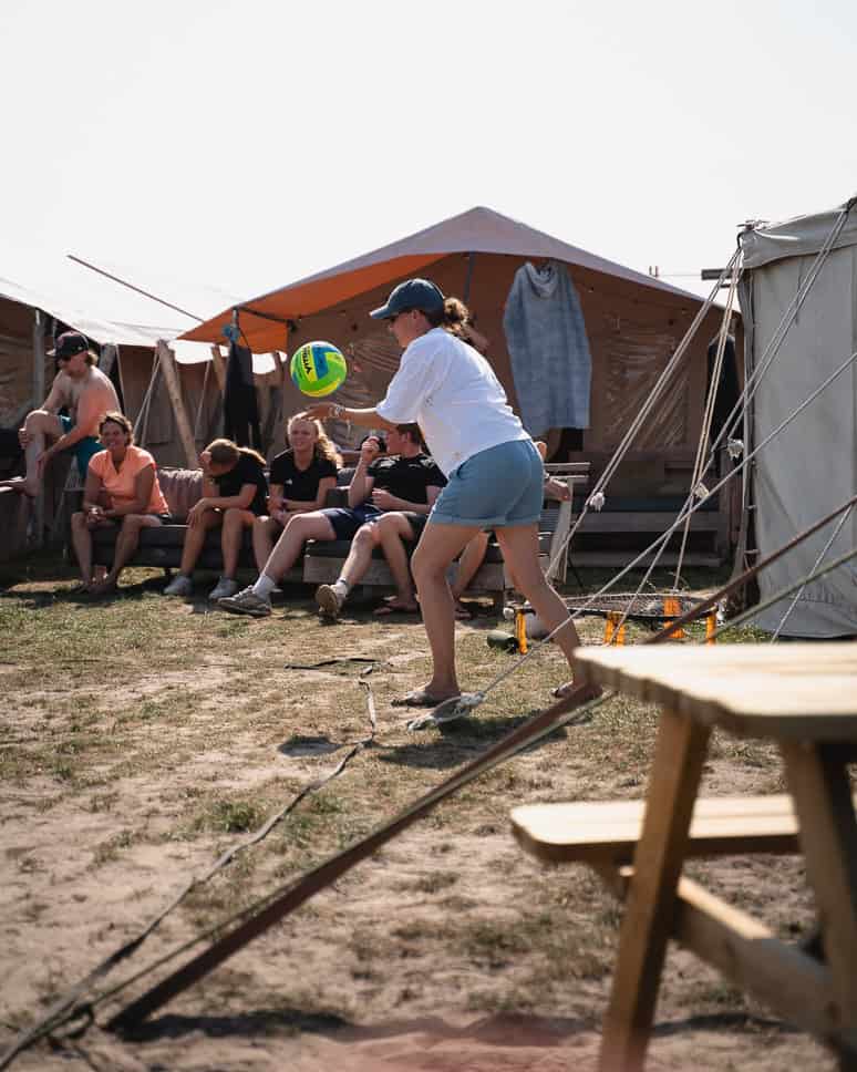 Surfen in Ameland: een weekje op Surf & Family Camp met Ripstar Volleybal Toernooi Ripstar Surfkamp Ameland