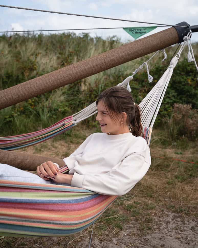 Surfen in Ameland: een weekje op Surf & Family Camp met Ripstar Ameland Ontspannen Hangmat Kinderen Surfkamp