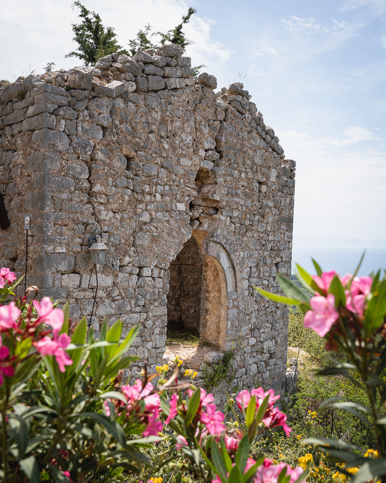 Albania road trip: our ultimate itinerary for 10 days to 3 weeks Itinerary Albania Himare Ruin