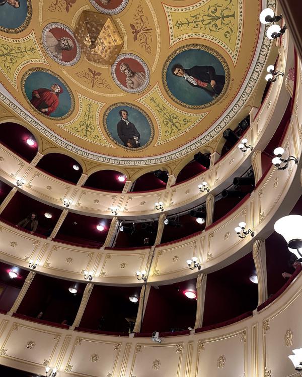What to do on Syros: Our favourite island in the Cyclades Beautiful ceiling of the Apollo Theater in Syros.